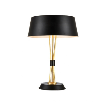 Lampe de table moderne en aluminium noir et métal doré